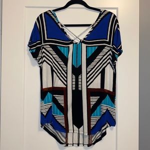 Apt 9 Criss-Cross Neck Tunic - EUC